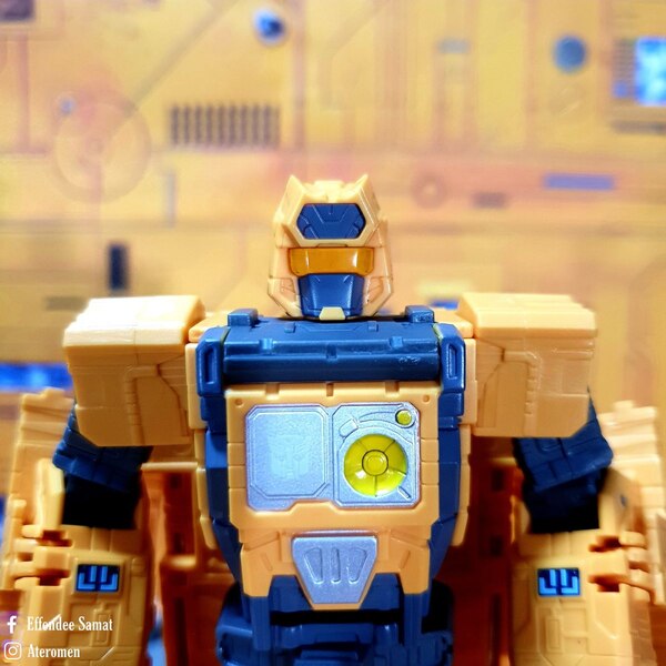 transformers autobot ark toy